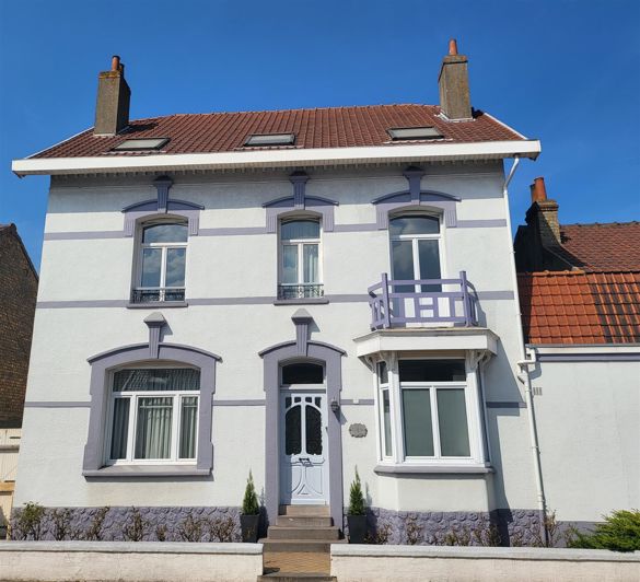 Image No.2-4 Bed House for sale