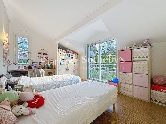 Image No.9-4 Bed House for sale