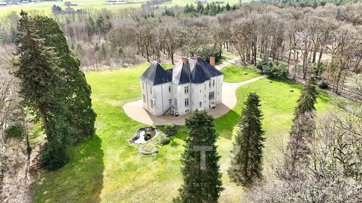 Image No.20-5 Bed Property for sale