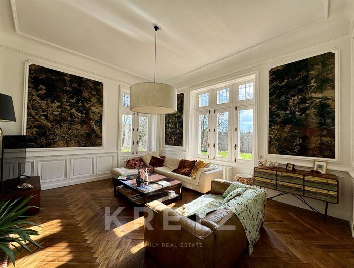 Image No.3-5 Bed Property for sale