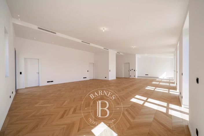 Image No.21-4 Bed Apartment for sale
