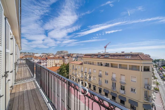 Image No.24-4 Bed Apartment for sale