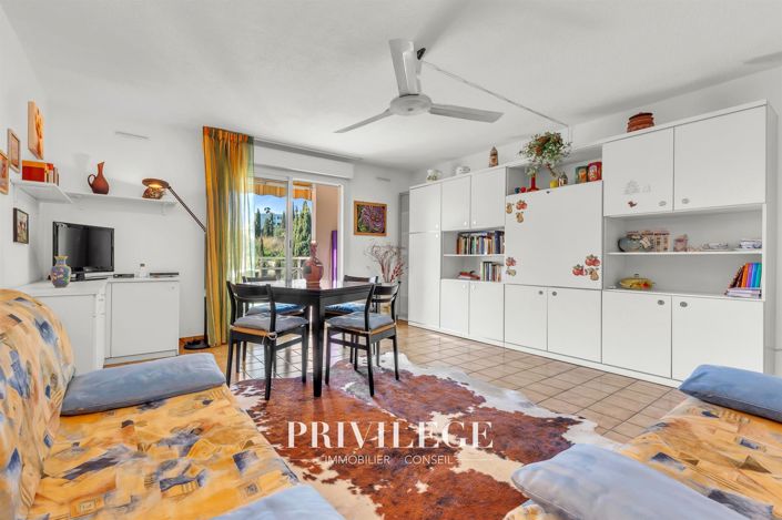 Image No.2-Appartement de 2 chambres à vendre à Nice