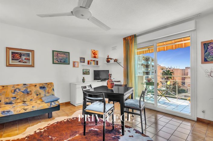 Image No.3-Appartement de 2 chambres à vendre à Nice