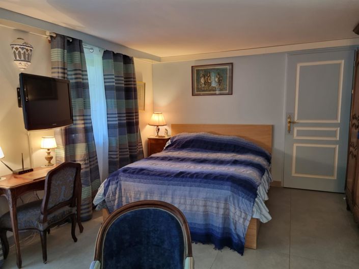 Image No.24-4 Bed House for sale