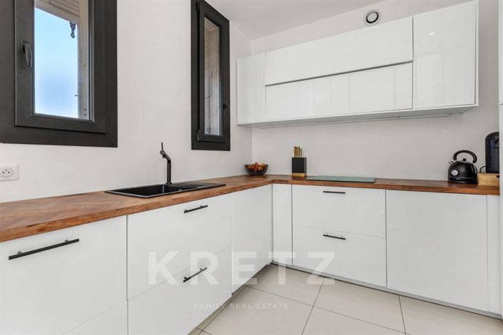 Image No.4-4 Bed Apartment for sale