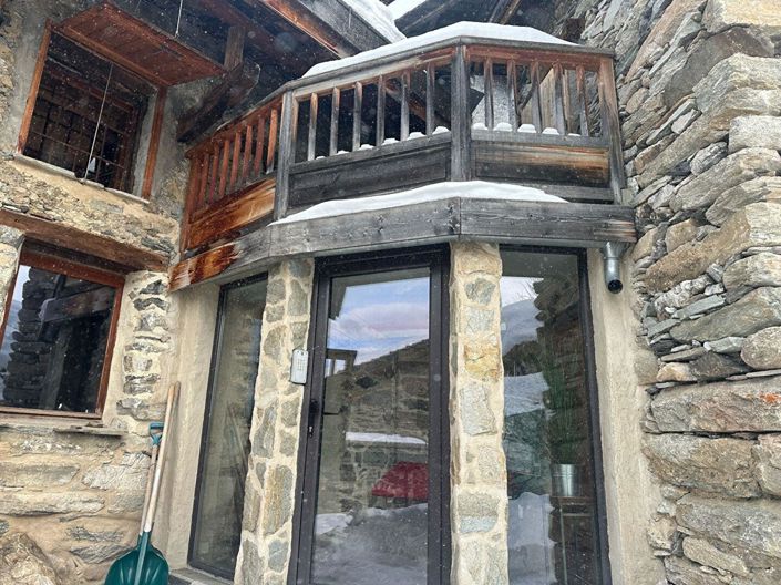 Image No.3-5 Bed House for sale