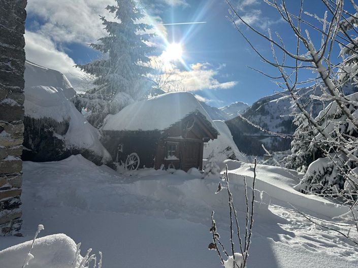 Image No.8-5 Bed House for sale