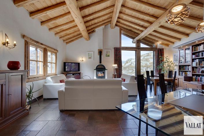 Image No.3-5 Bed House for sale