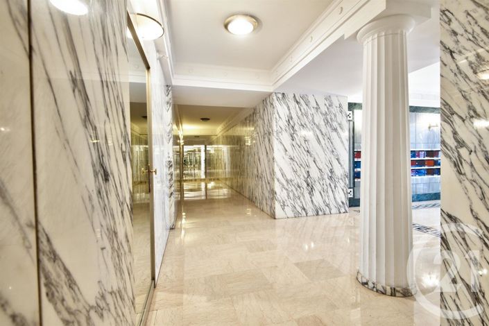 Image No.12-Appartement de 2 chambres à vendre à Nice