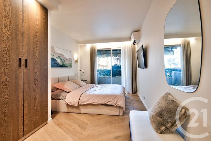 Image No.8-Appartement de 2 chambres à vendre à Nice