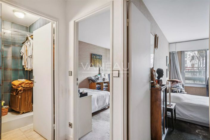 Image No.10-3 Bed Apartment for sale