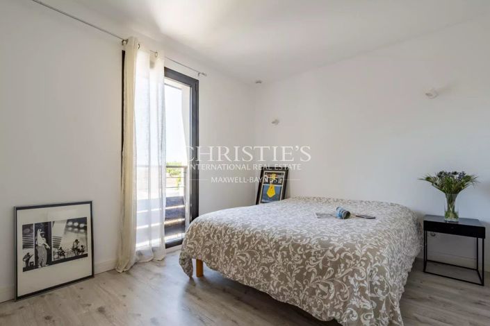 Image No.15-4 Bed House for sale