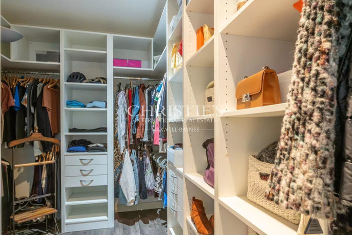 Image No.16-4 Bed House for sale