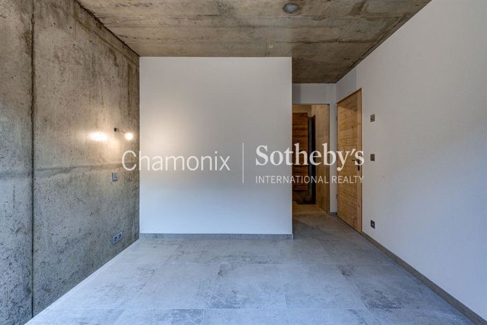 Image No.16-House for sale