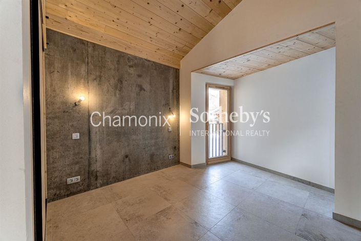 Image No.9-House for sale