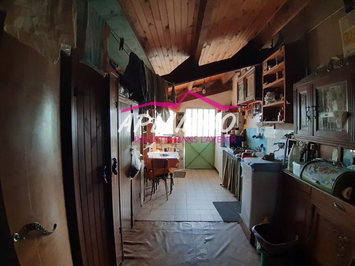 Image No.11-3 Bed House for sale