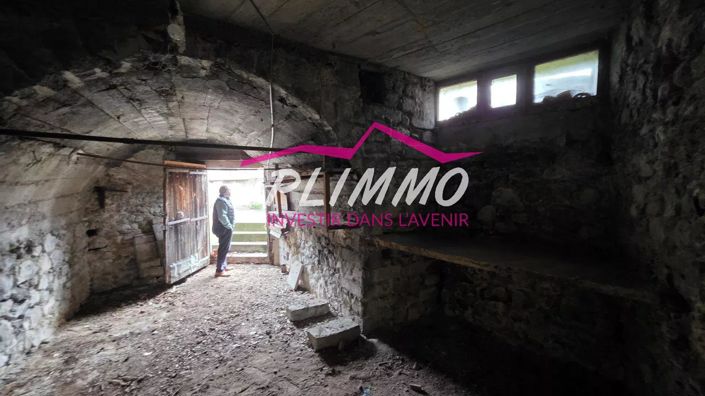 Image No.12-3 Bed House for sale