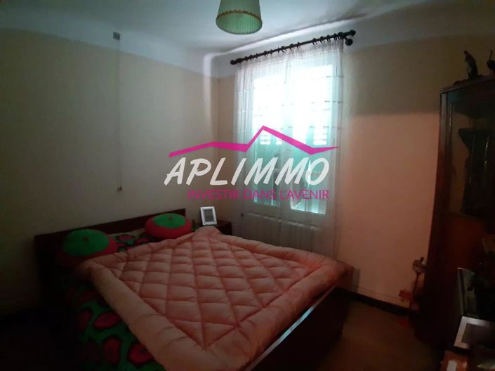 Image No.7-3 Bed House for sale