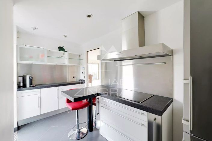 Image No.7-Apartment for sale