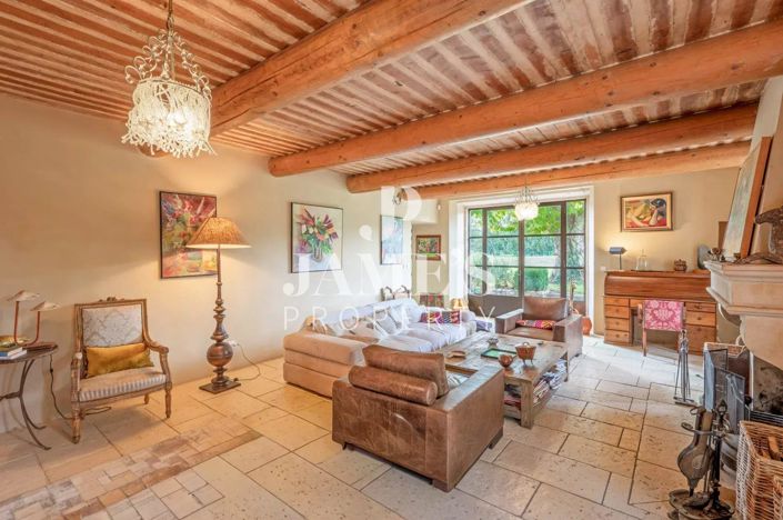 Image No.7-4 Bed House for sale