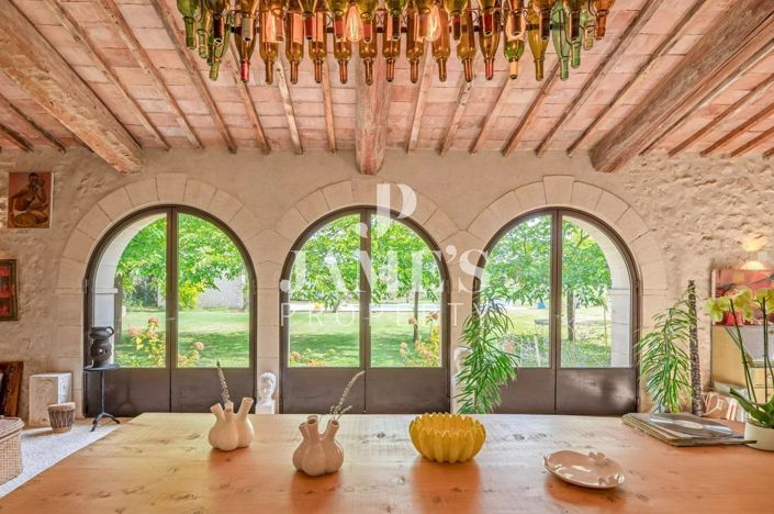 Image No.9-4 Bed House for sale