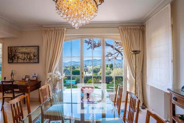 Image No.12-4 Bed House for sale