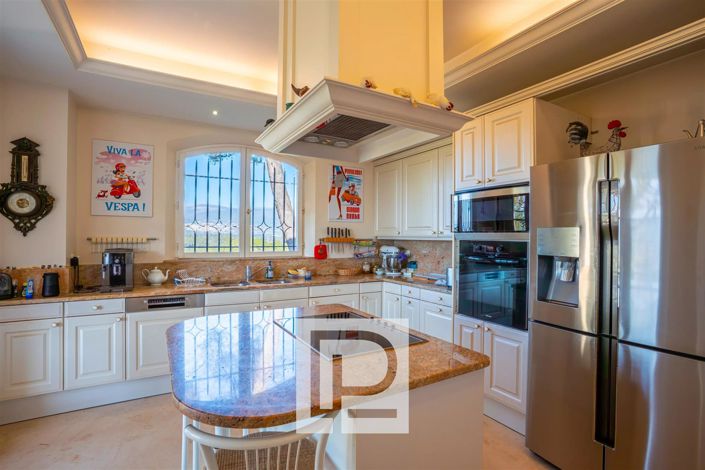 Image No.13-4 Bed House for sale