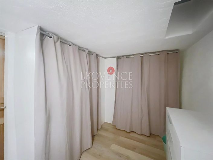 Image No.11-Appartement de 2 chambres à vendre à Garéoult