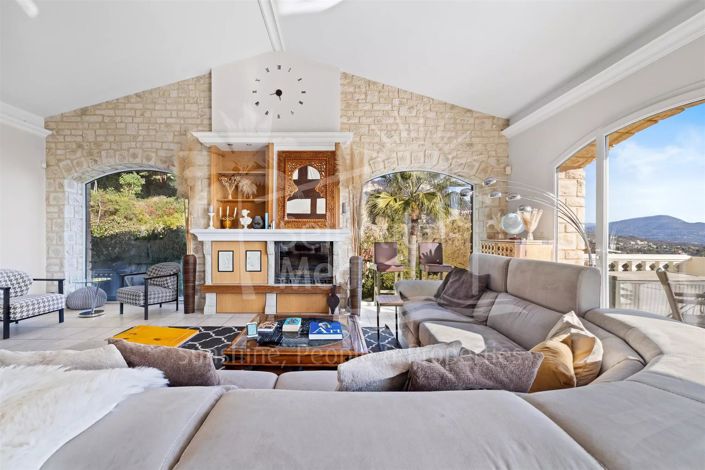 Image No.6-4 Bed House for sale