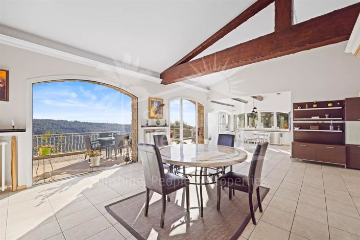 Image No.8-4 Bed House for sale