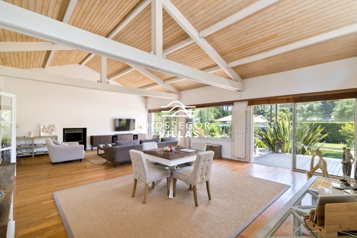 Image No.5-5 Bed House for sale
