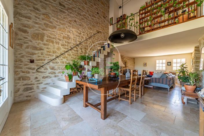 Image No.9-4 Bed House for sale