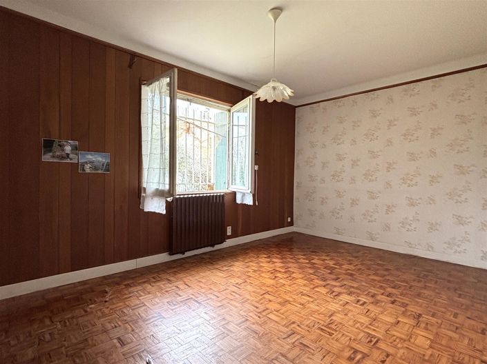 Image No.13-2 Bed House for sale