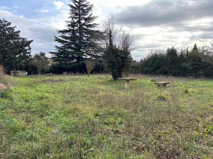 Image No.5-2 Bed House for sale