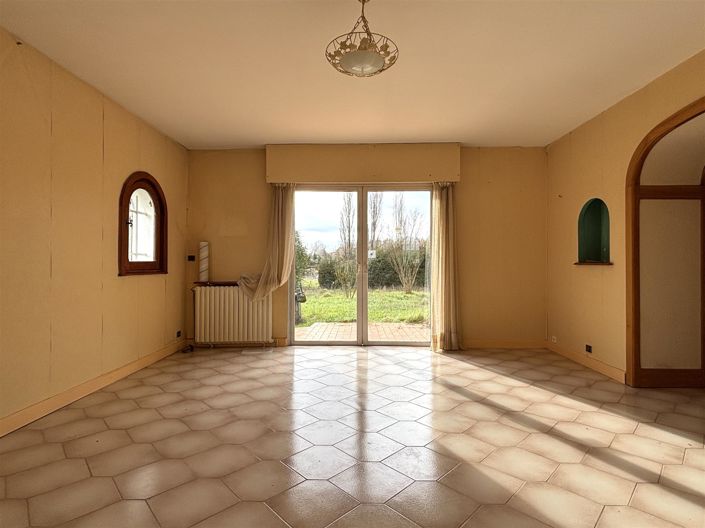 Image No.9-2 Bed House for sale