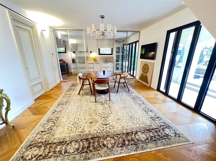 Image No.4-4 Bed House for sale