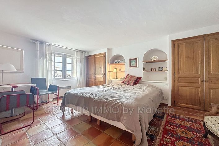 Image No.6-3 Bed House for sale