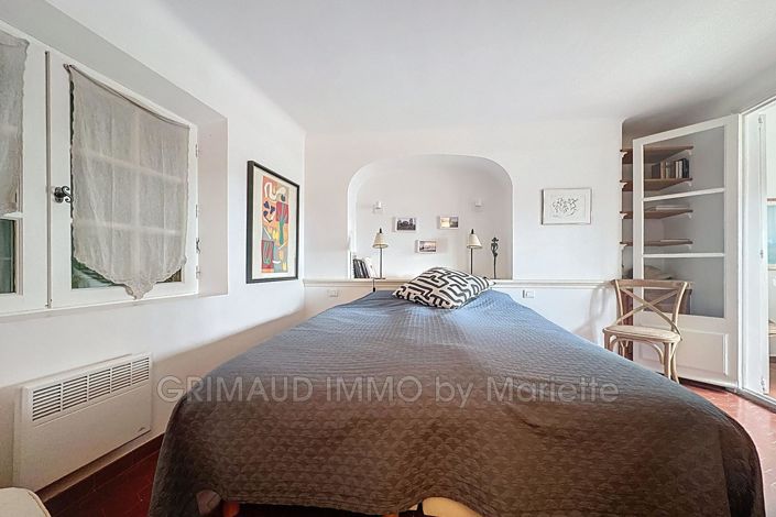 Image No.7-3 Bed House for sale