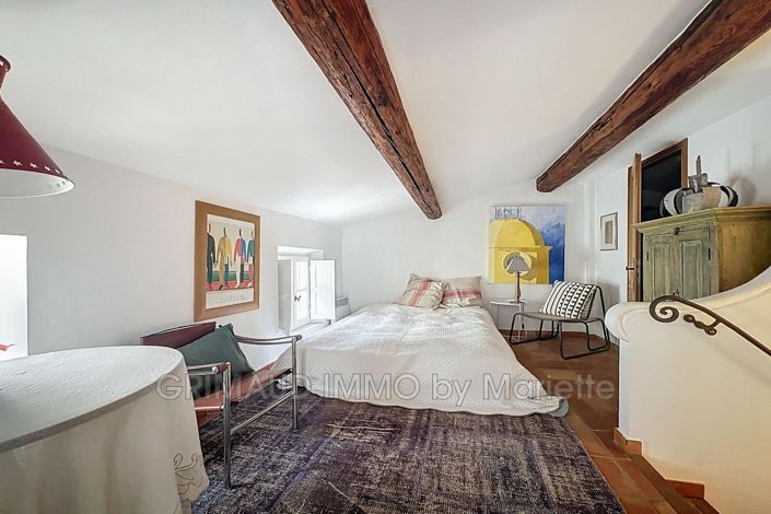 Image No.8-3 Bed House for sale