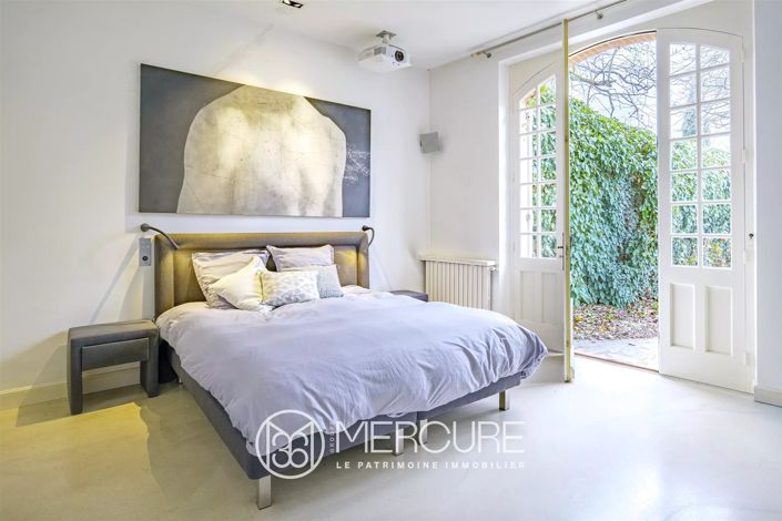 Image No.10-5 Bed House for sale