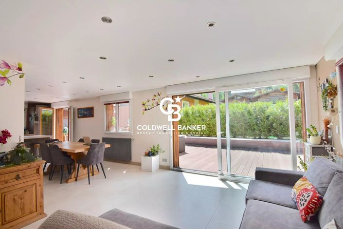 Image No.2-5 Bed House for sale