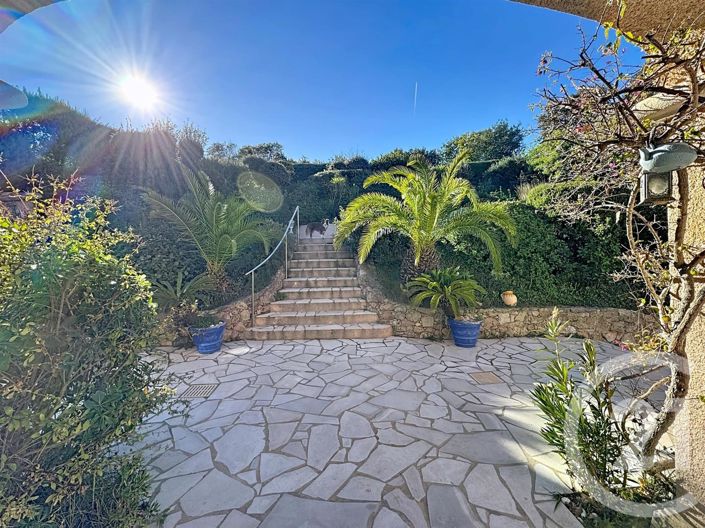 Image No.16-3 Bed House for sale