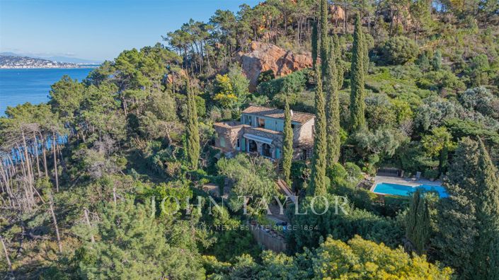 Image No.2-5 Bed House for sale