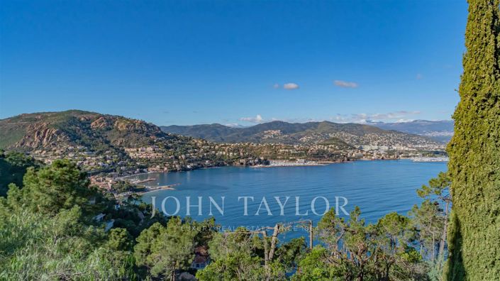 Image No.3-5 Bed House for sale