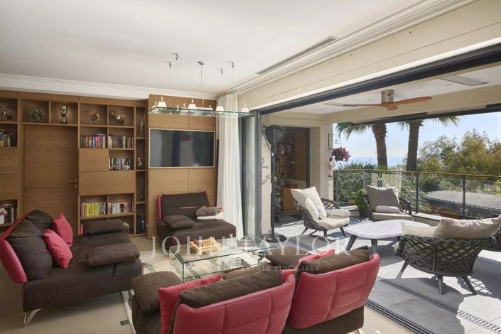 Image No.11-5 Bed House for sale