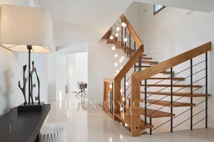 Image No.12-5 Bed House for sale