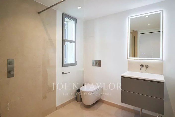 Image No.19-5 Bed House for sale