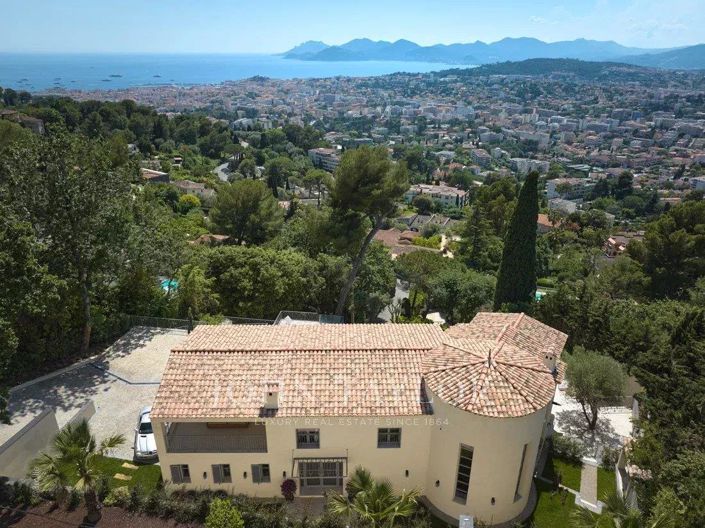 Image No.3-5 Bed House for sale
