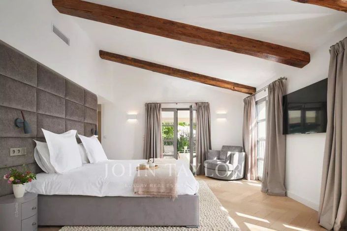 Image No.9-5 Bed House for sale